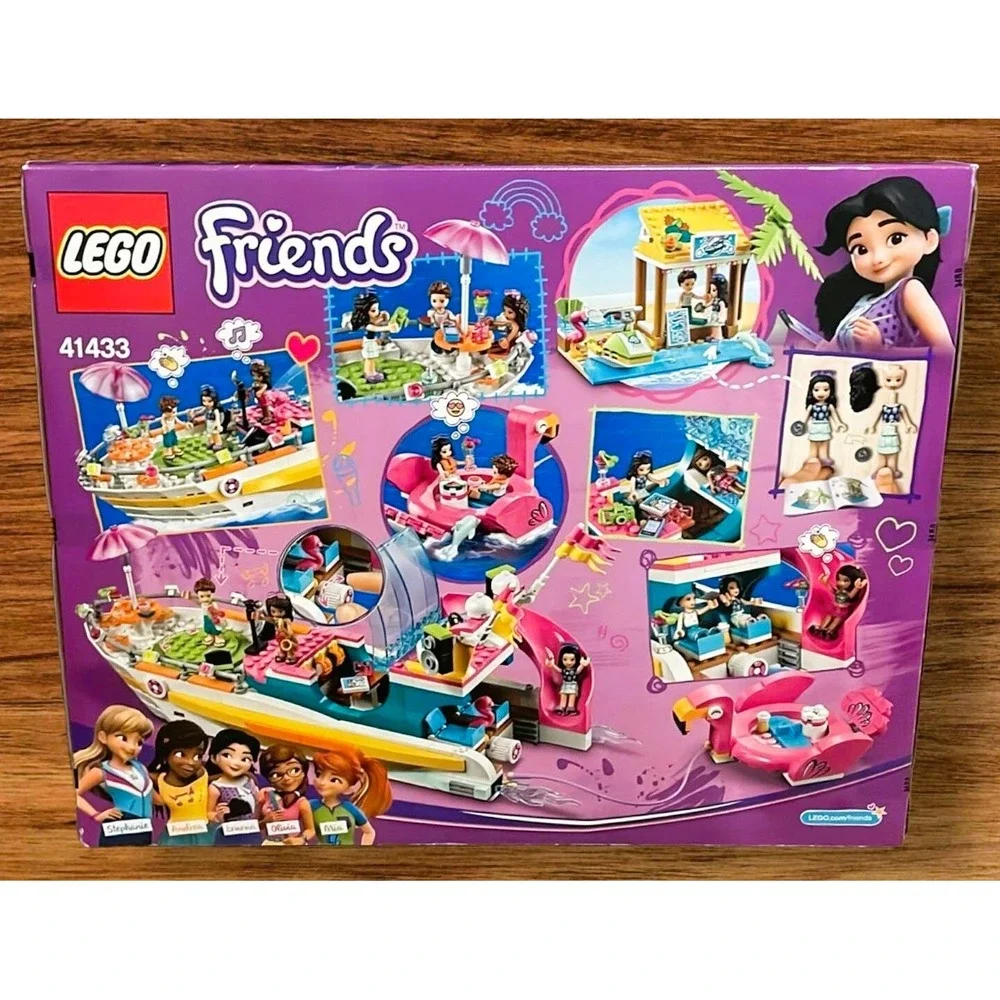 Lego box shows